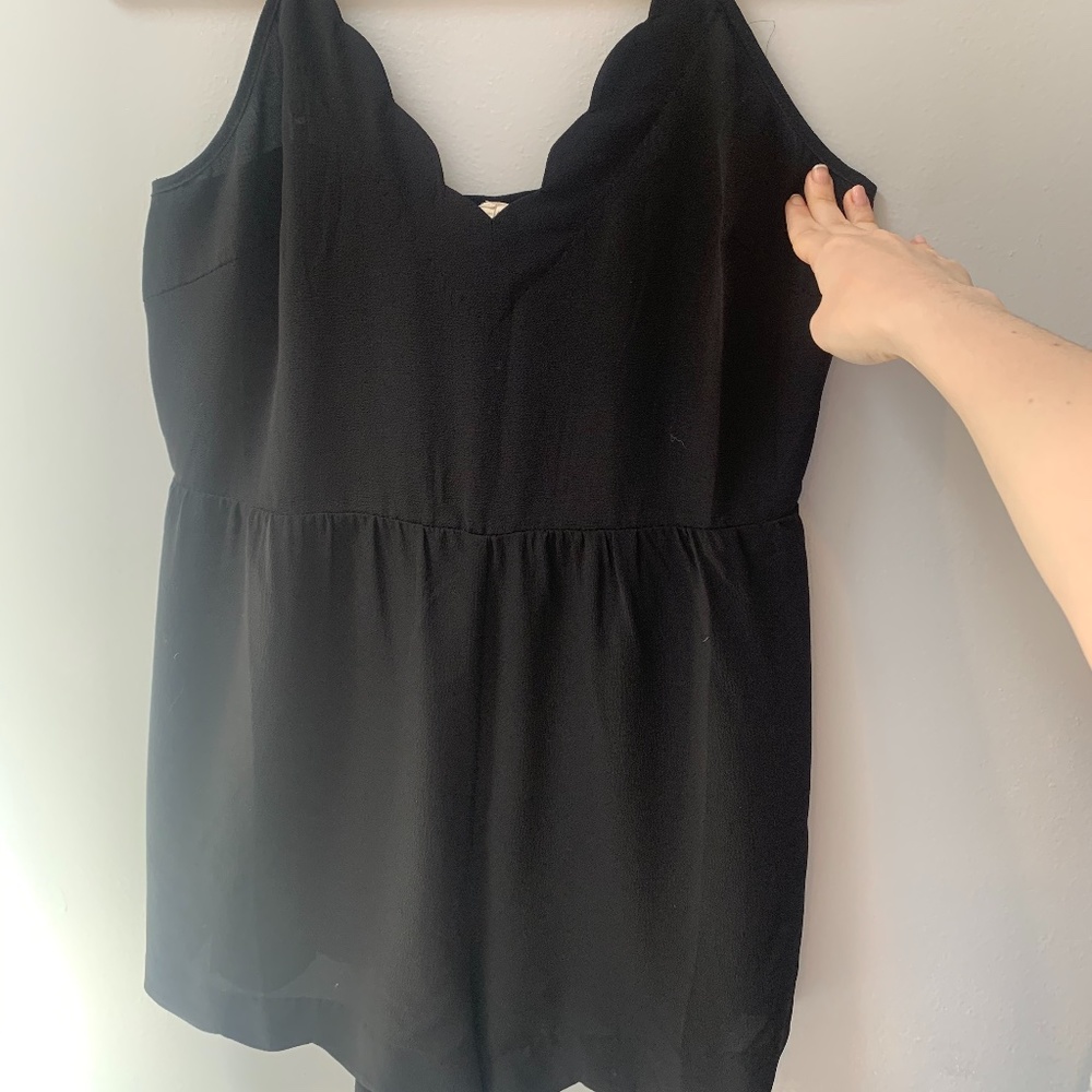 SUPER CUTE BLACK SCALLOPED ROMPER